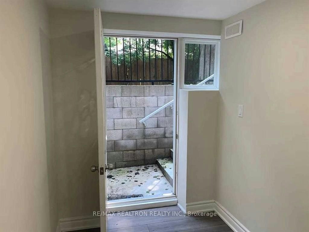 Basement-426 Crosby Avenue, Richmond Hill, ON, L4C 2S1 - 9