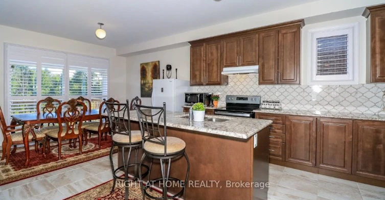 1474 Simpkin Court, Innisfil, ON, L0L 1W0 - 3