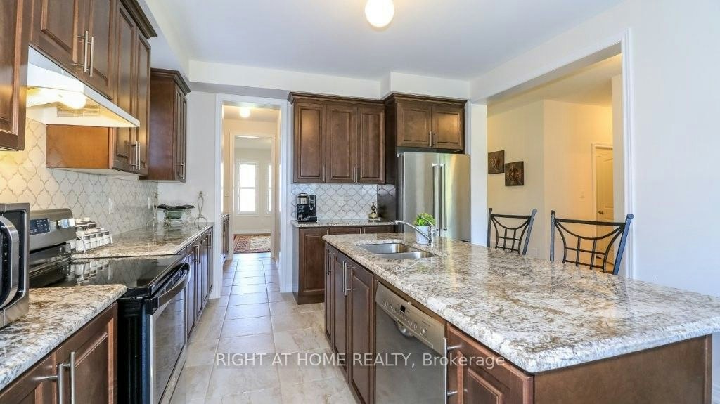 1474 Simpkin Court, Innisfil, ON, L0L 1W0 - 5