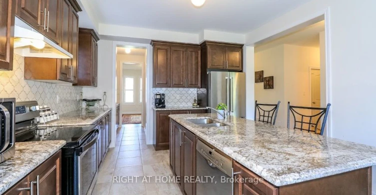 1474 Simpkin Court, Innisfil, ON, L0L 1W0 - 5