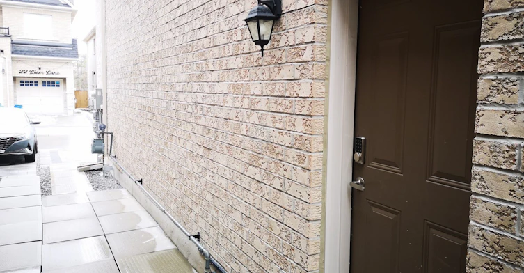 21 Liam Lane, Markham, ON, L3S 0E8 - 2