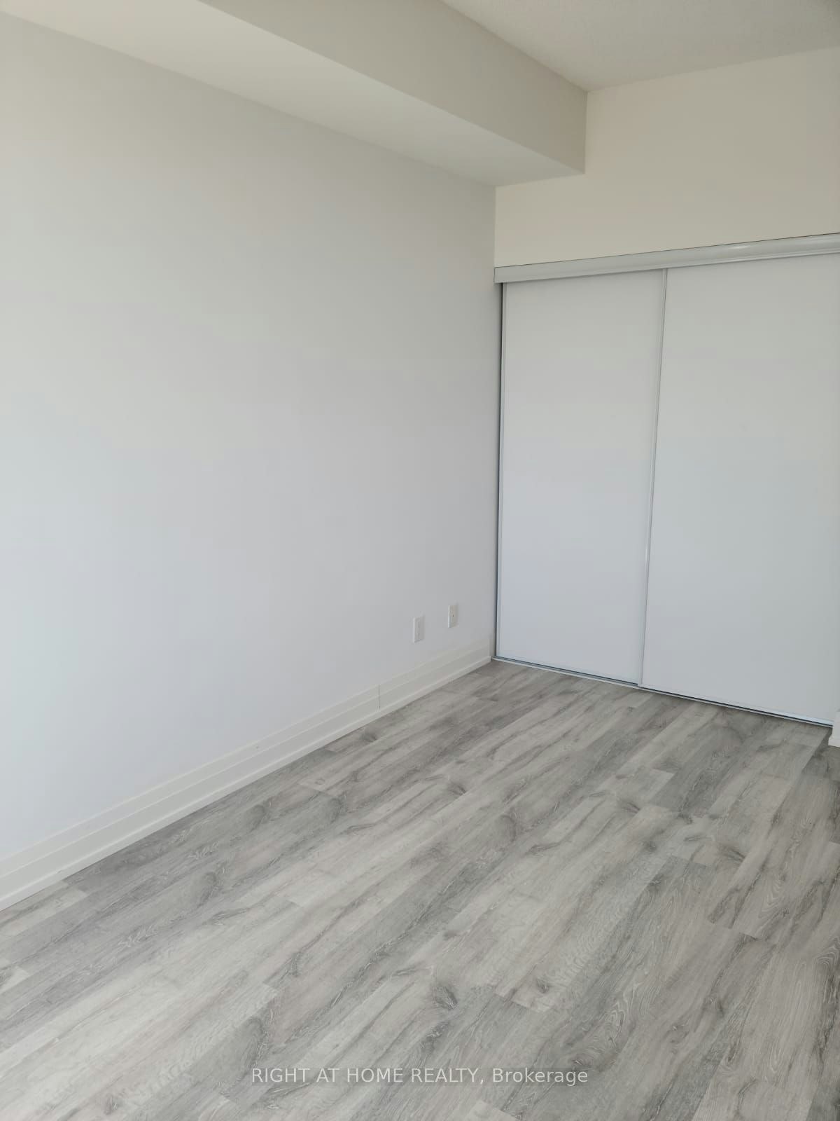 2901-3600 Highway 7 Road, Vaughan, ON, L4L 0G7 - 11