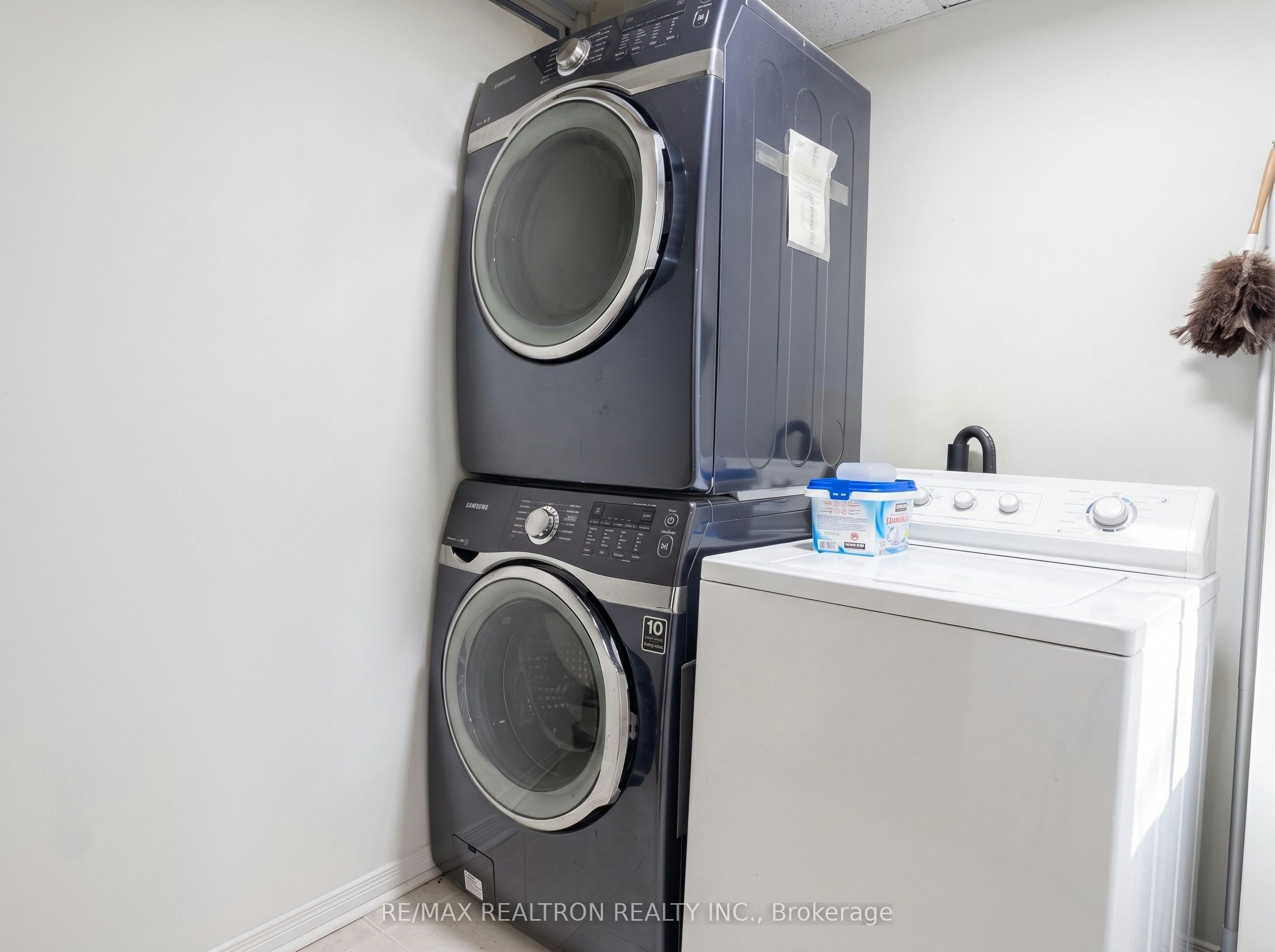 47 Nightstar Drive, Richmond Hill, ON, L4C 8H8 - 8
