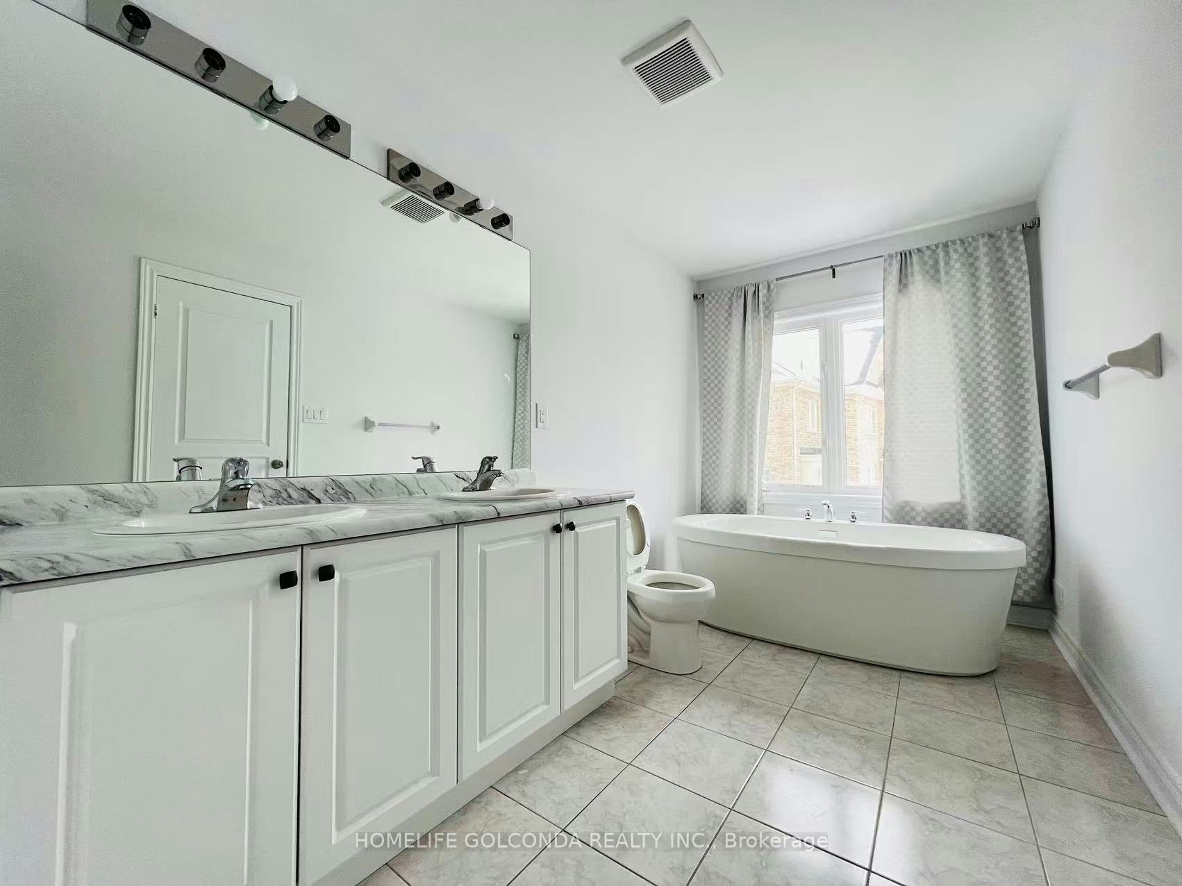 19 Homer Crescent, Aurora, ON, L4G 1B7 - 8