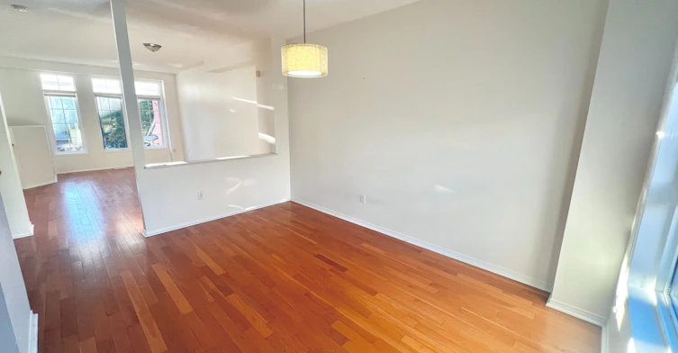 19 Fairlawn Avenue, Markham, ON, L6C 2E7 - 9