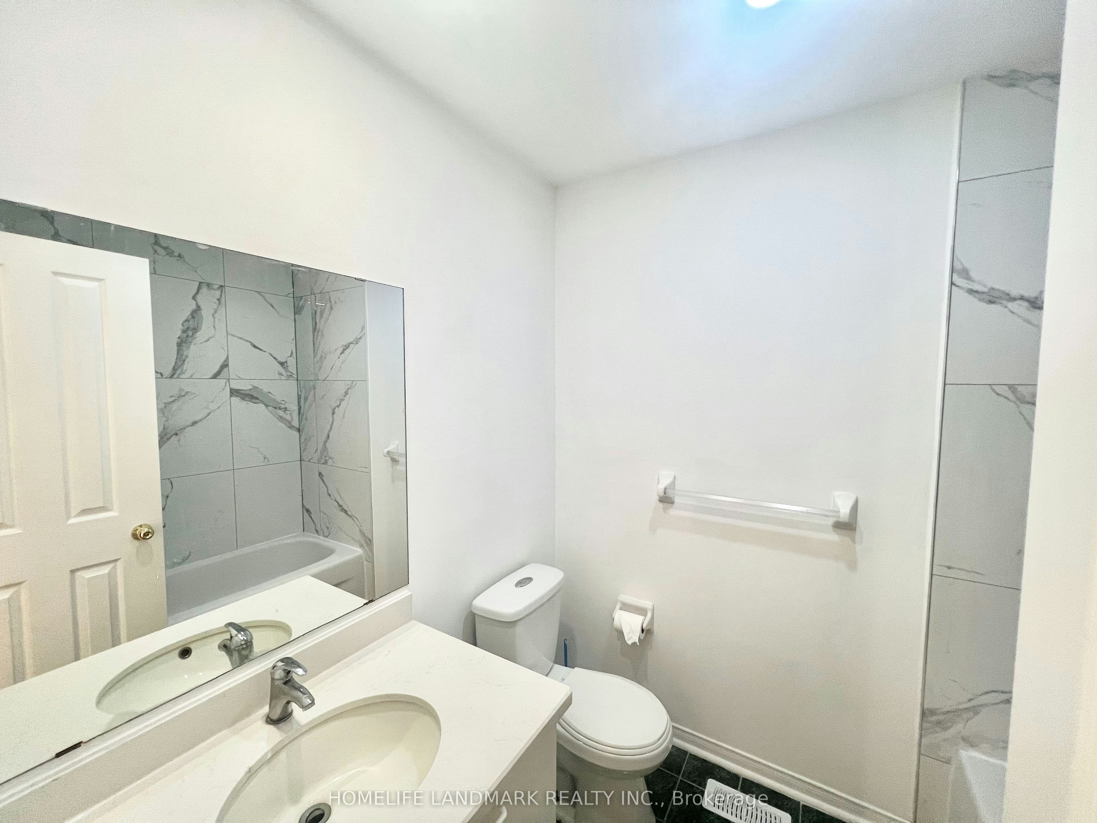 19 Fairlawn Avenue, Markham, ON, L6C 2E7 - 22