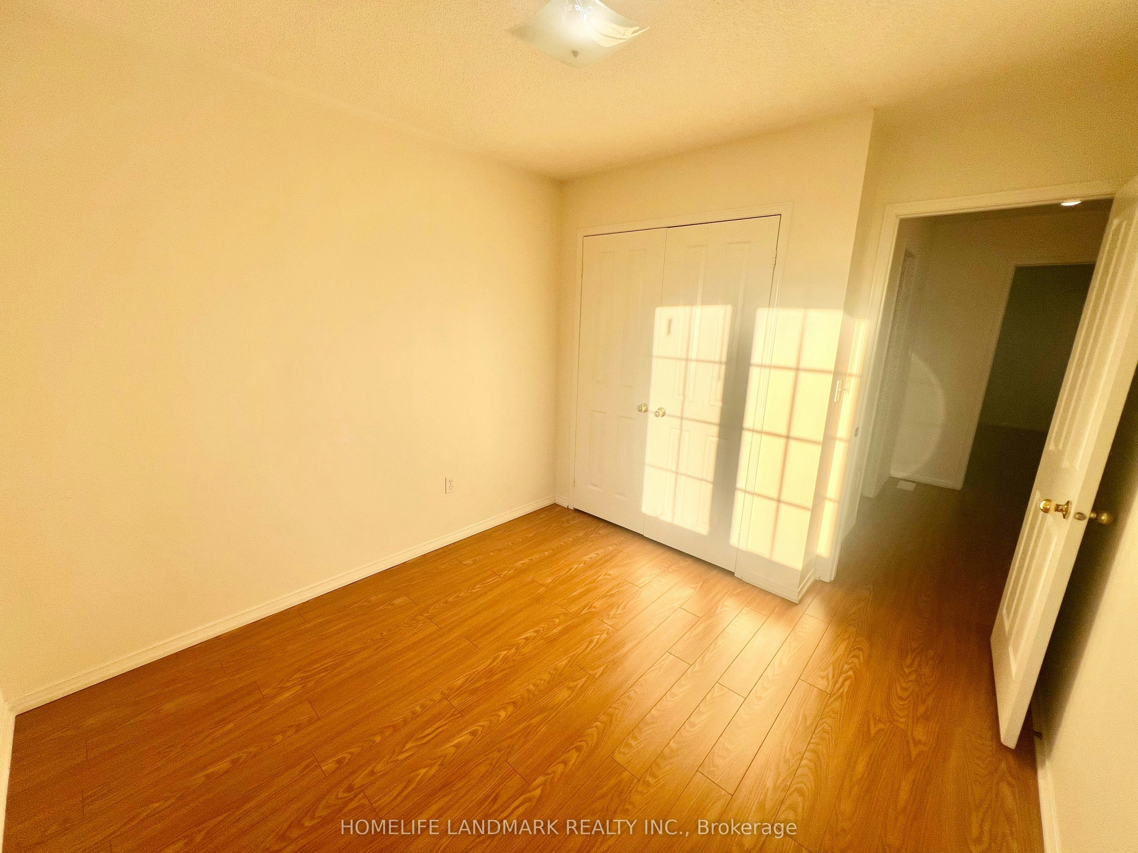 19 Fairlawn Avenue, Markham, ON, L6C 2E7 - 25