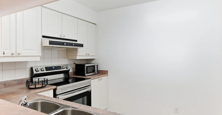 814-11 Townsgate Drive, Vaughan, ON, L4J 8G4 - 22