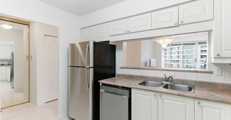 814-11 Townsgate Drive, Vaughan, ON, L4J 8G4 - 21