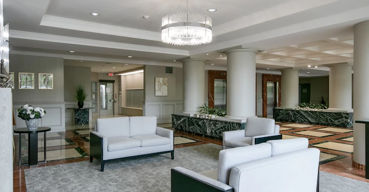 814-11 Townsgate Drive, Vaughan, ON, L4J 8G4 - 4