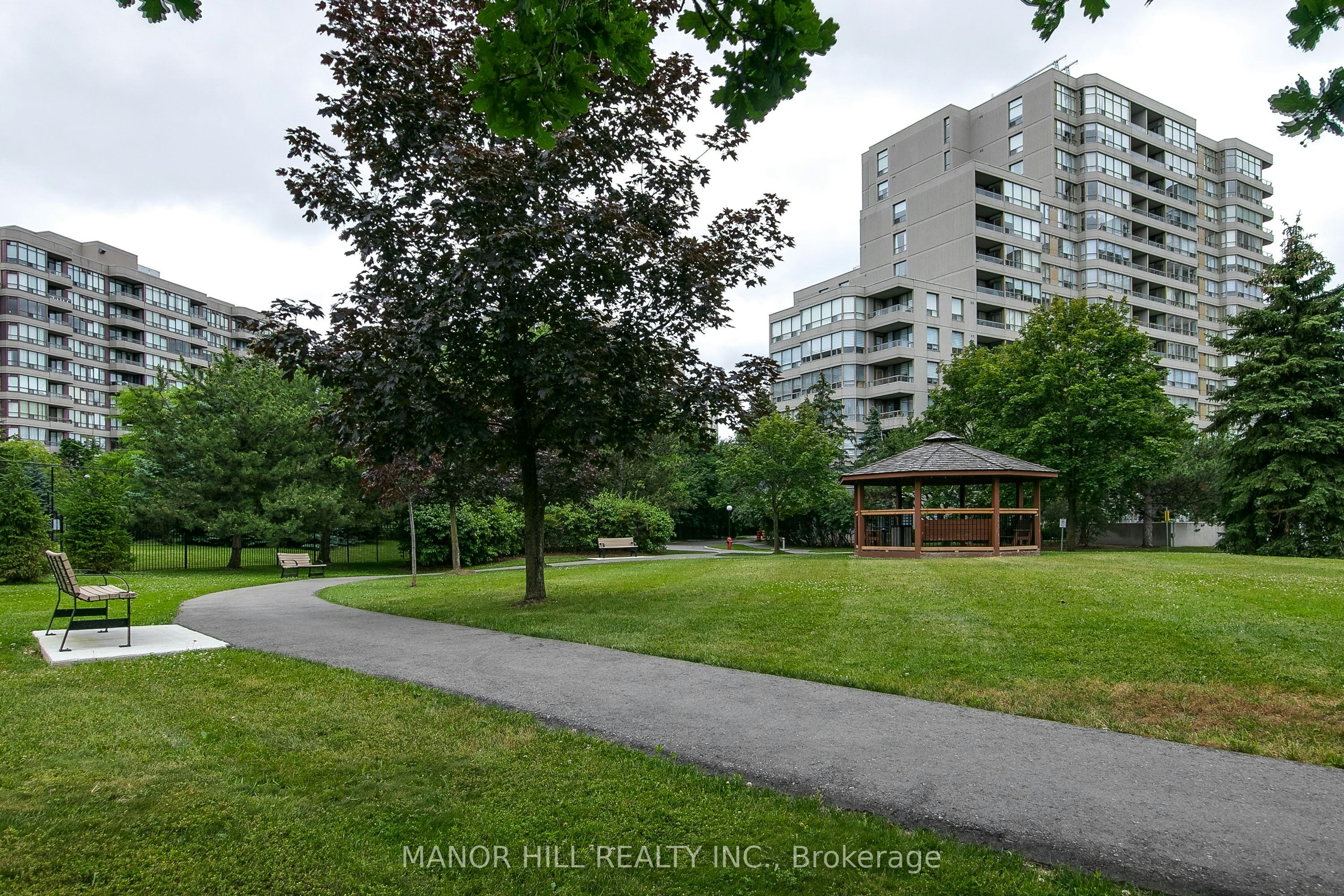 814-11 Townsgate Drive, Vaughan, ON, L4J 8G4 - 39