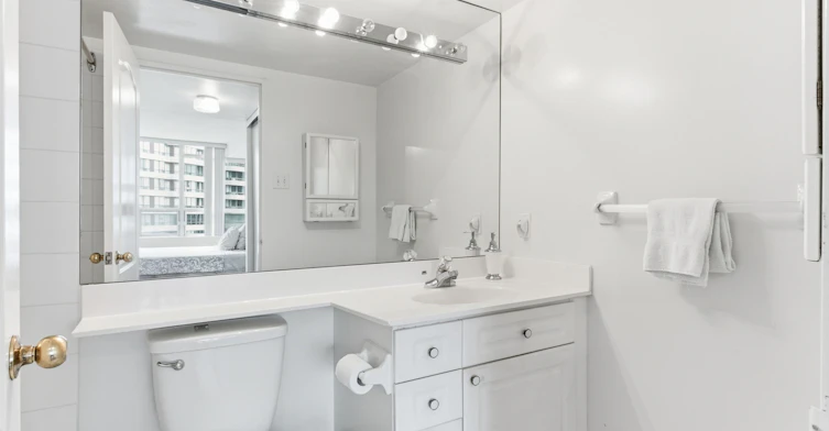 814-11 Townsgate Drive, Vaughan, ON, L4J 8G4 - 28