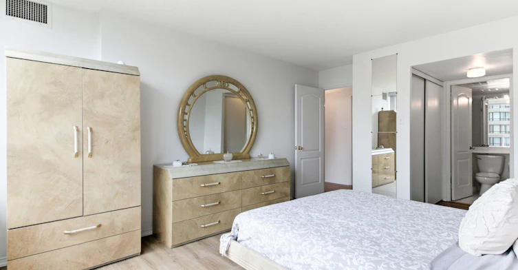 814-11 Townsgate Drive, Vaughan, ON, L4J 8G4 - 26