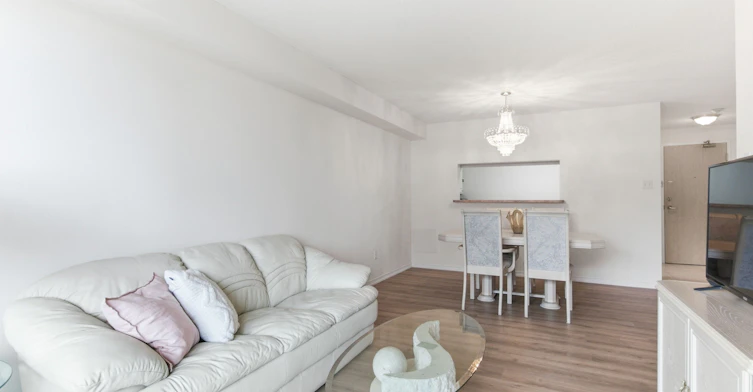 814-11 Townsgate Drive, Vaughan, ON, L4J 8G4 - 11