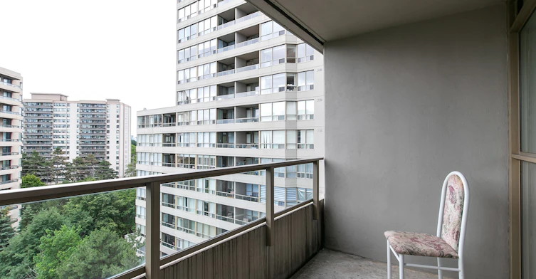 814-11 Townsgate Drive, Vaughan, ON, L4J 8G4 - 35