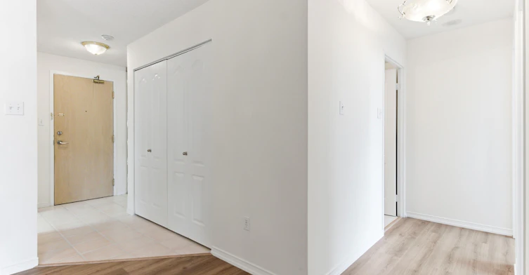 814-11 Townsgate Drive, Vaughan, ON, L4J 8G4 - 7