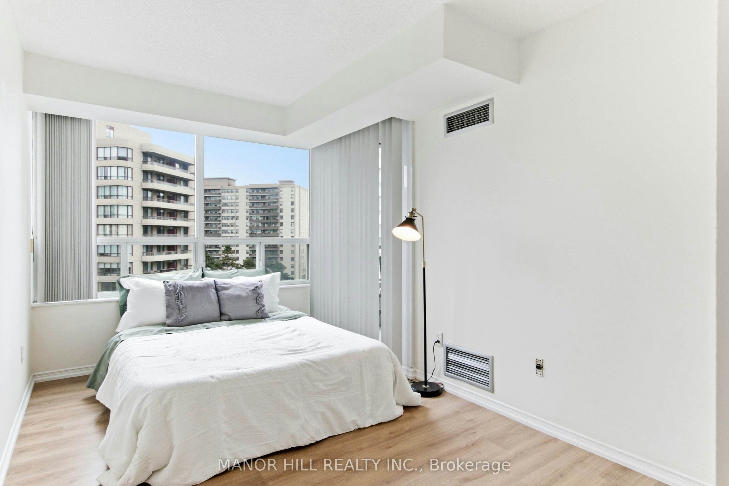 814-11 Townsgate Drive, Vaughan, ON, L4J 8G4 - 30