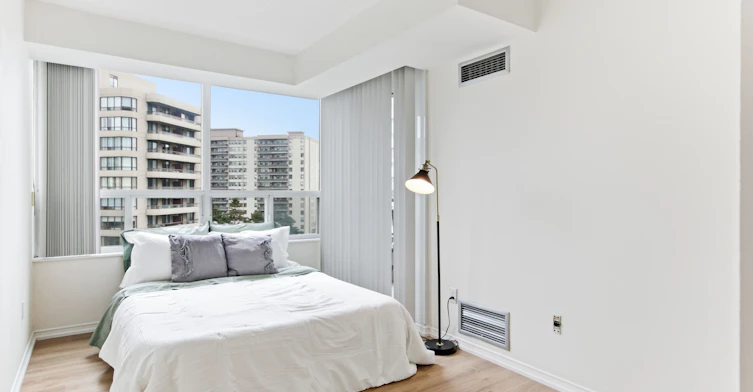 814-11 Townsgate Drive, Vaughan, ON, L4J 8G4 - 30
