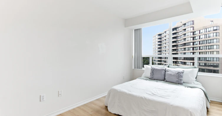 814-11 Townsgate Drive, Vaughan, ON, L4J 8G4 - 31
