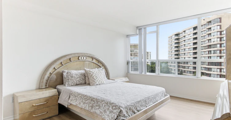 814-11 Townsgate Drive, Vaughan, ON, L4J 8G4 - 23