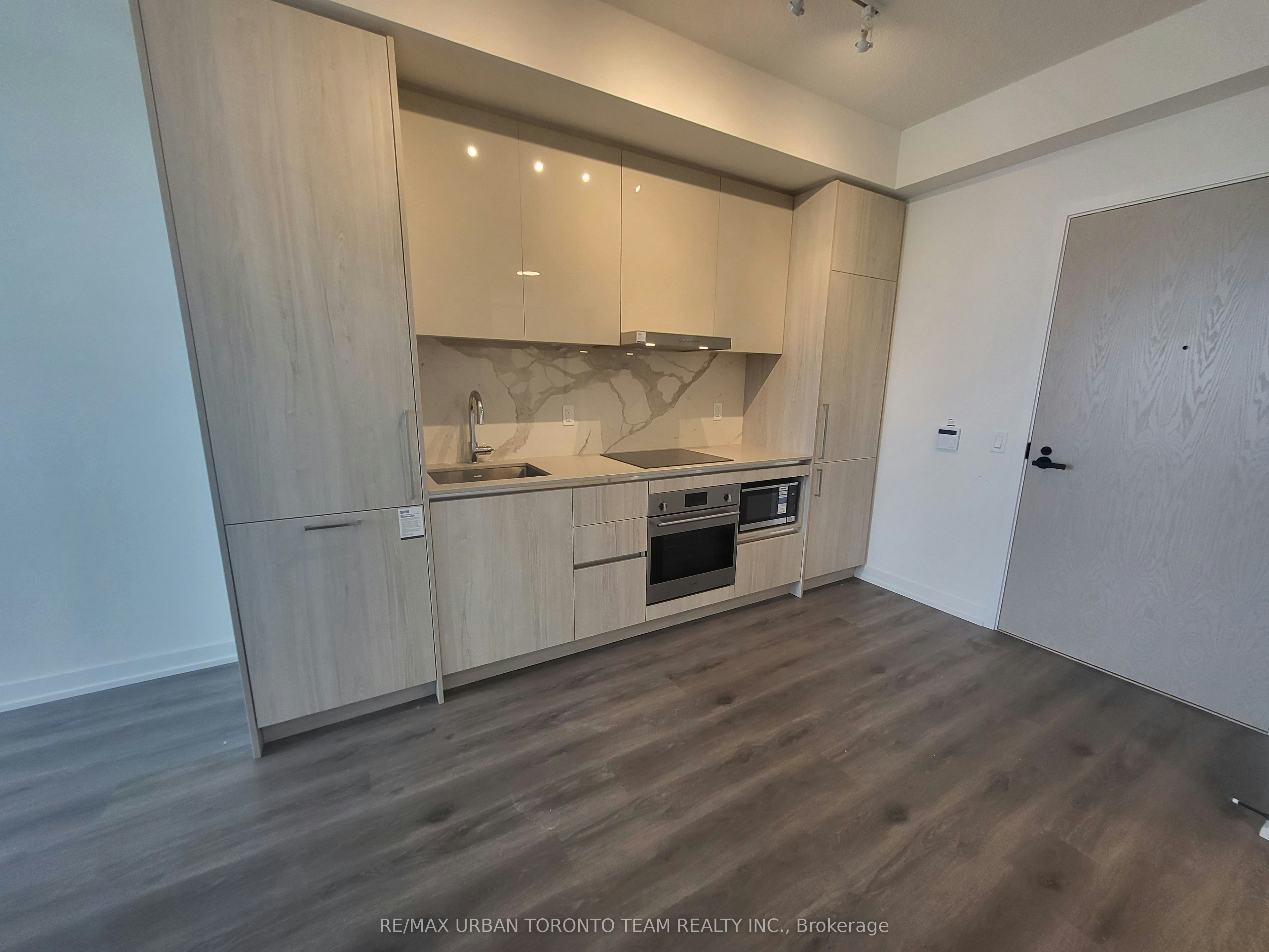 3310-225 Commerce St Street, Vaughan, ON, L4K 0P9 - 4