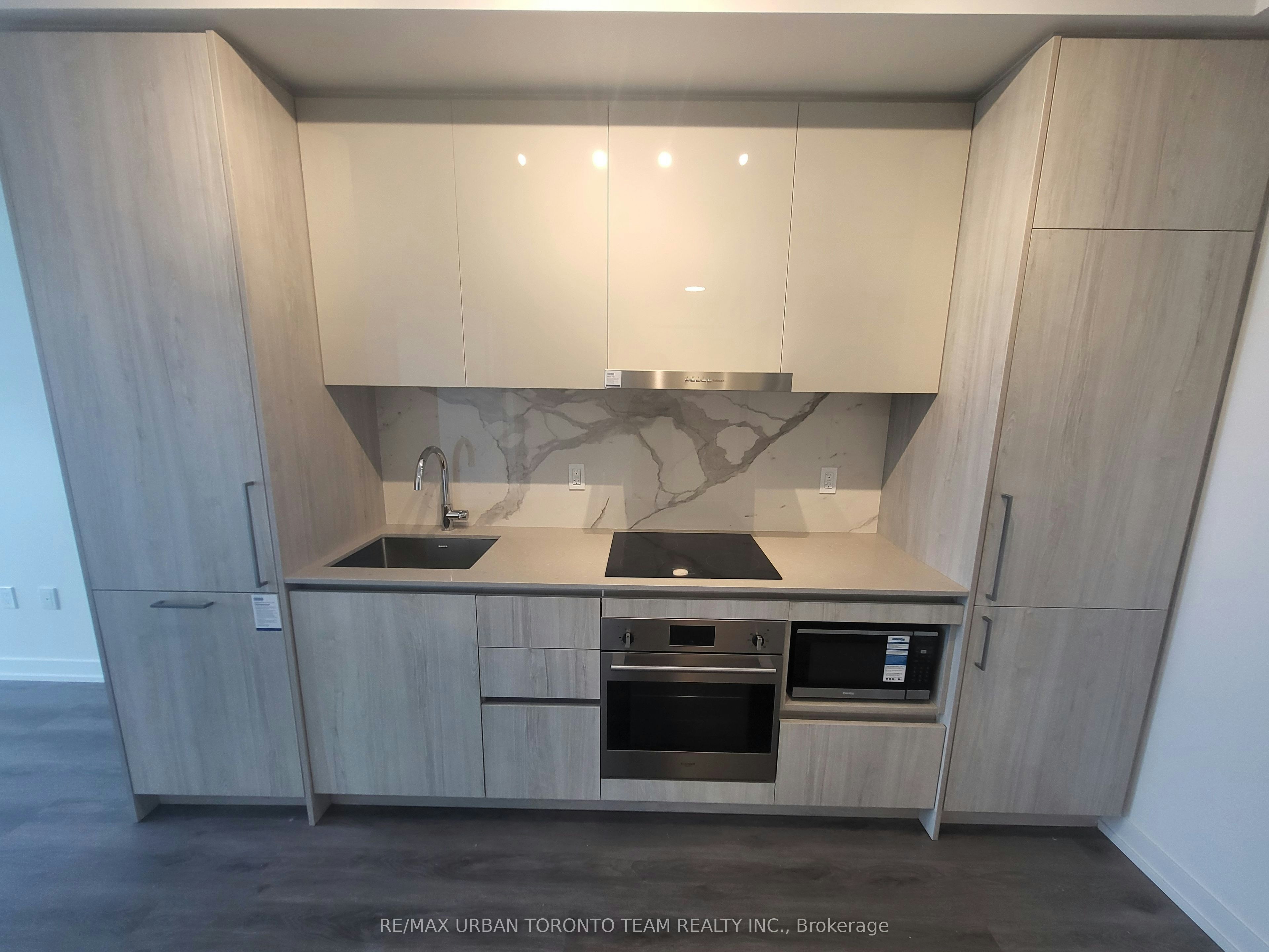 3310-225 Commerce St Street, Vaughan, ON, L4K 0P9 - 3