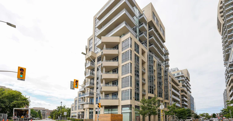 407 SE-9199 Yonge Street, Richmond Hill, ON, L4C 1H7