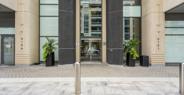 407 SE-9199 Yonge Street, Richmond Hill, ON, L4C 1H7 - 3