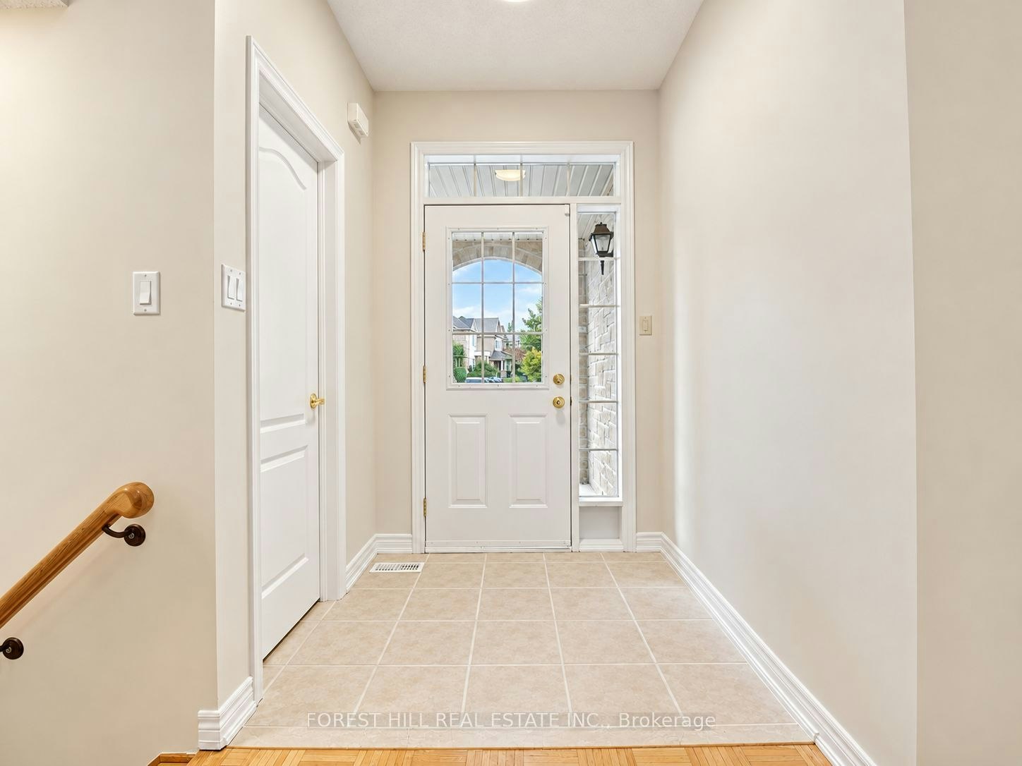 47 Loire Valley Avenue, Vaughan, ON, L4J 8R8 - 4