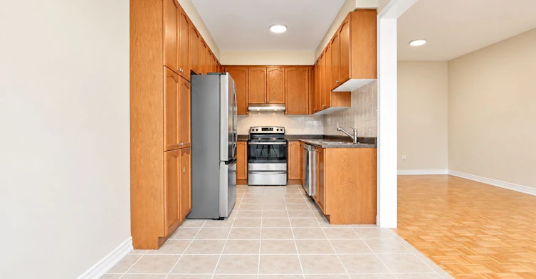 47 Loire Valley Avenue, Vaughan, ON, L4J 8R8 - 8