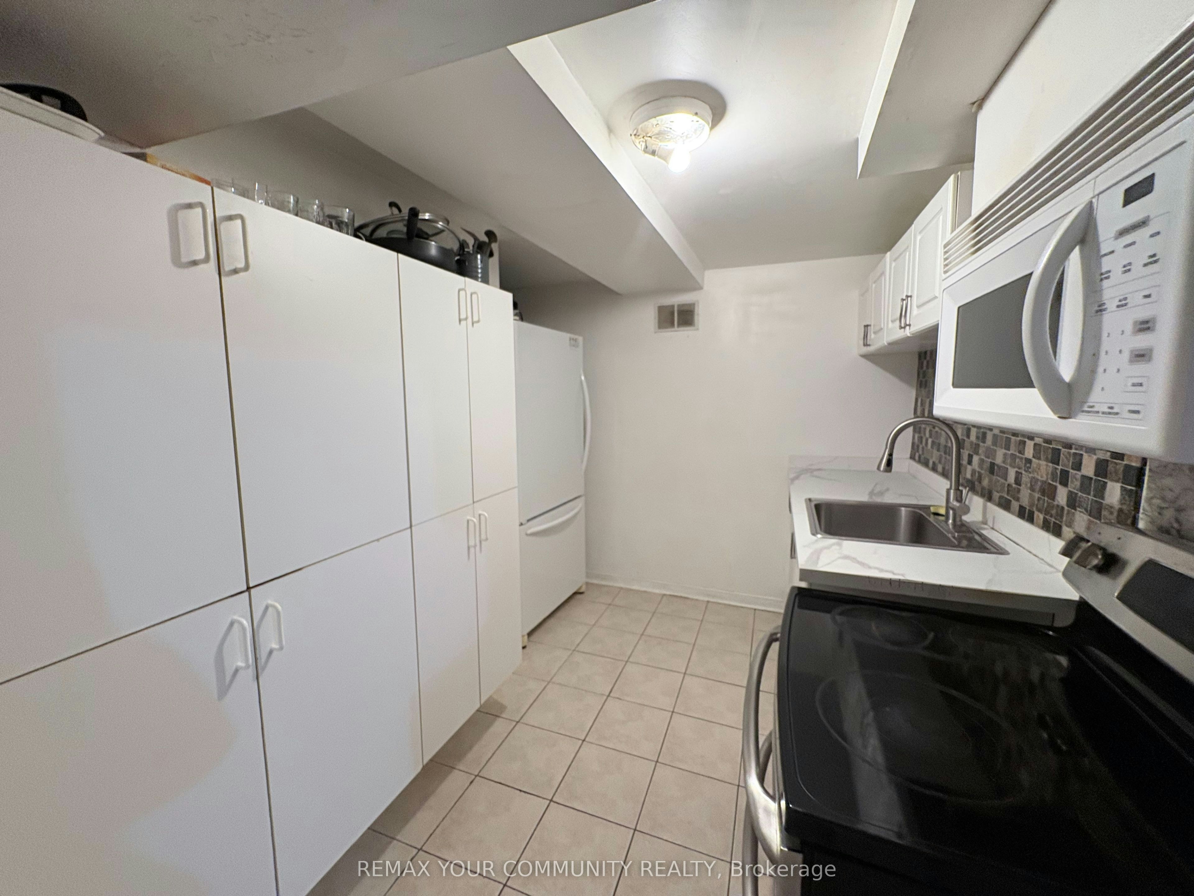 Basement-58 King's Cross Avenue, Richmond Hill, ON, L4B 2S8 4