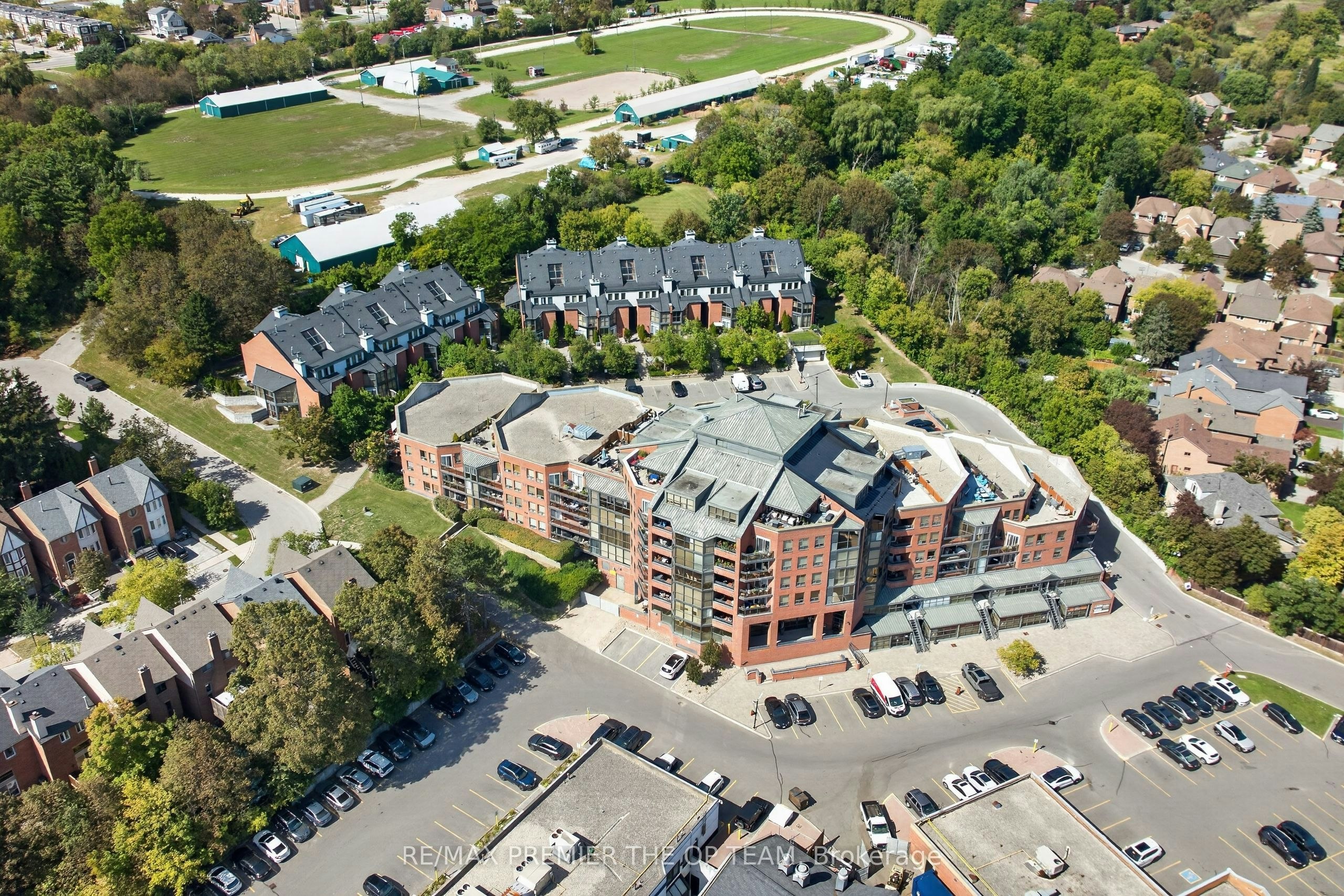 404-100 Arbors Lane, Vaughan, ON, L4L 7G4