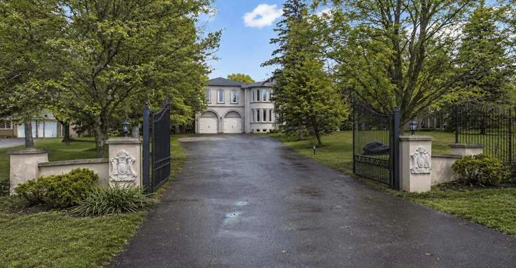 35 Cachet Parkway, Markham, ON, L6C 1C5
