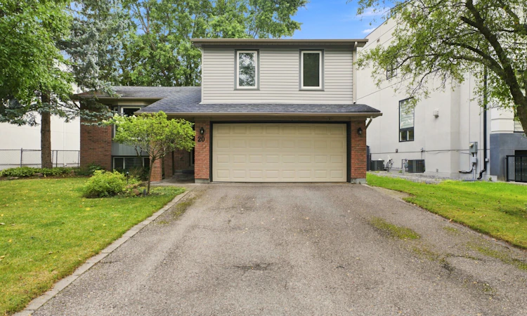 20 Sanderson Crescent