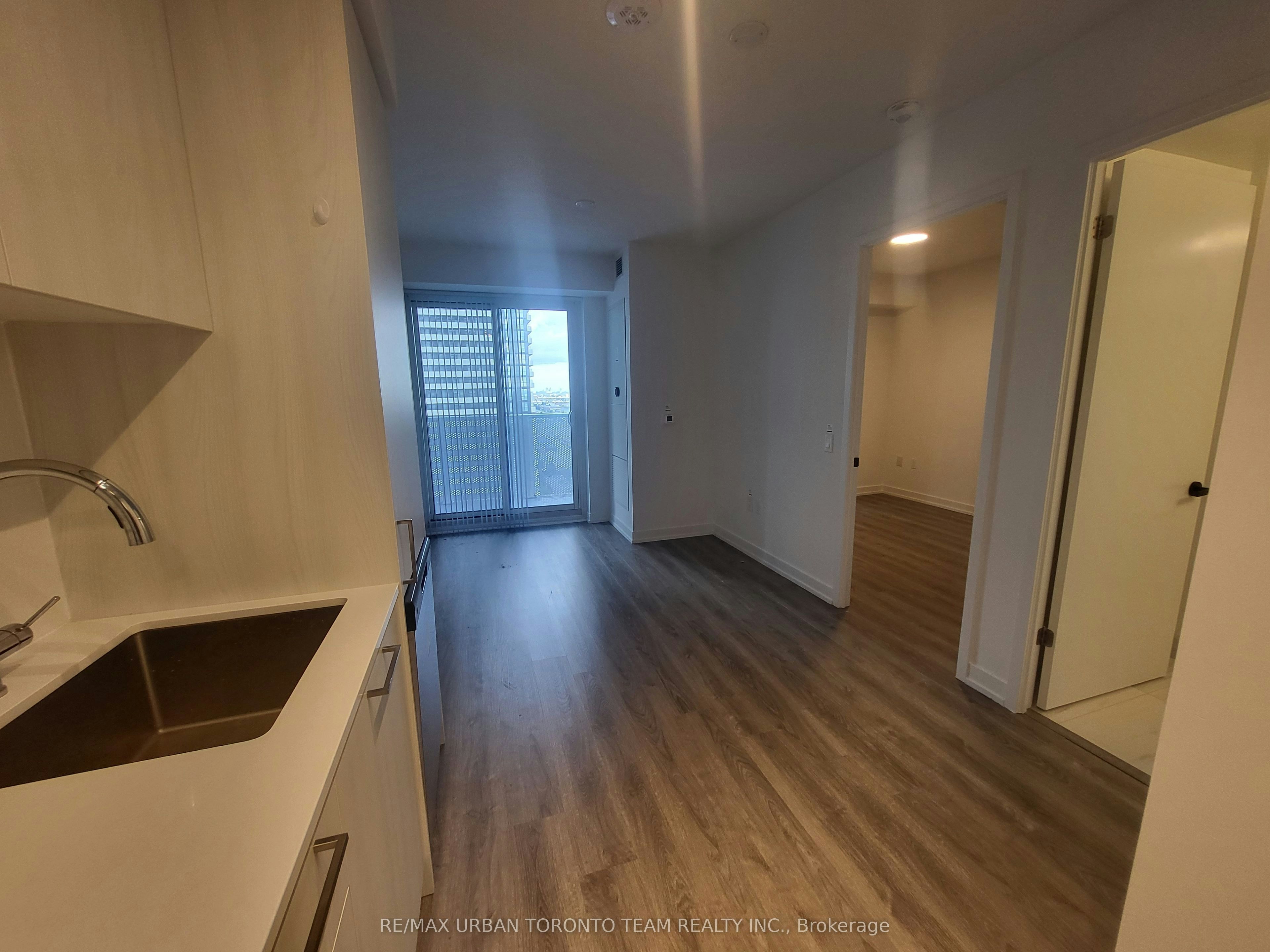 2002-195 Commerce Street, Vaughan, ON, L4K 0P9 - 3