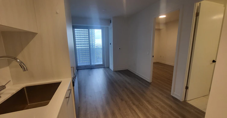 2002-195 Commerce Street, Vaughan, ON, L4K 0P9 - 3