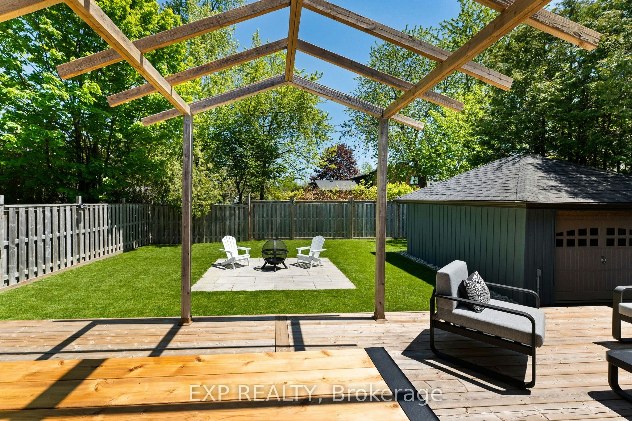 32 Farley Circle, Georgina, ON, L0E 1S0 - 32