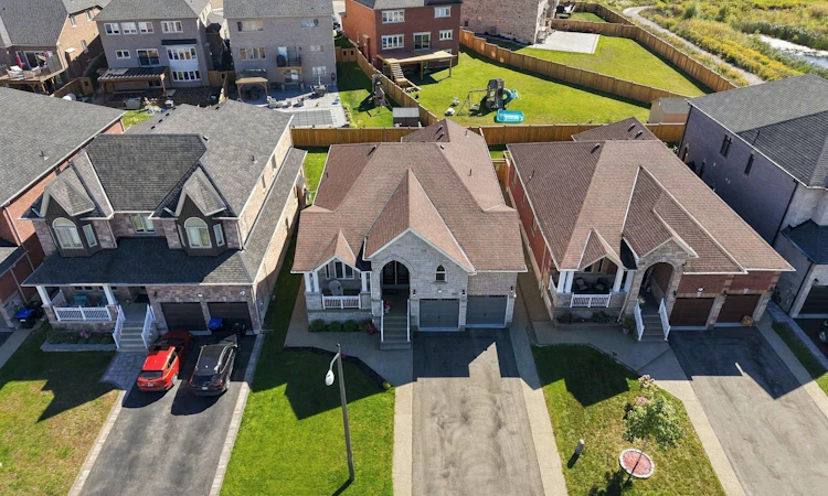 1650 Rizzardo Crescent