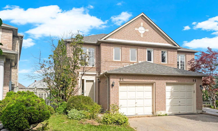 94 Formosa Drive