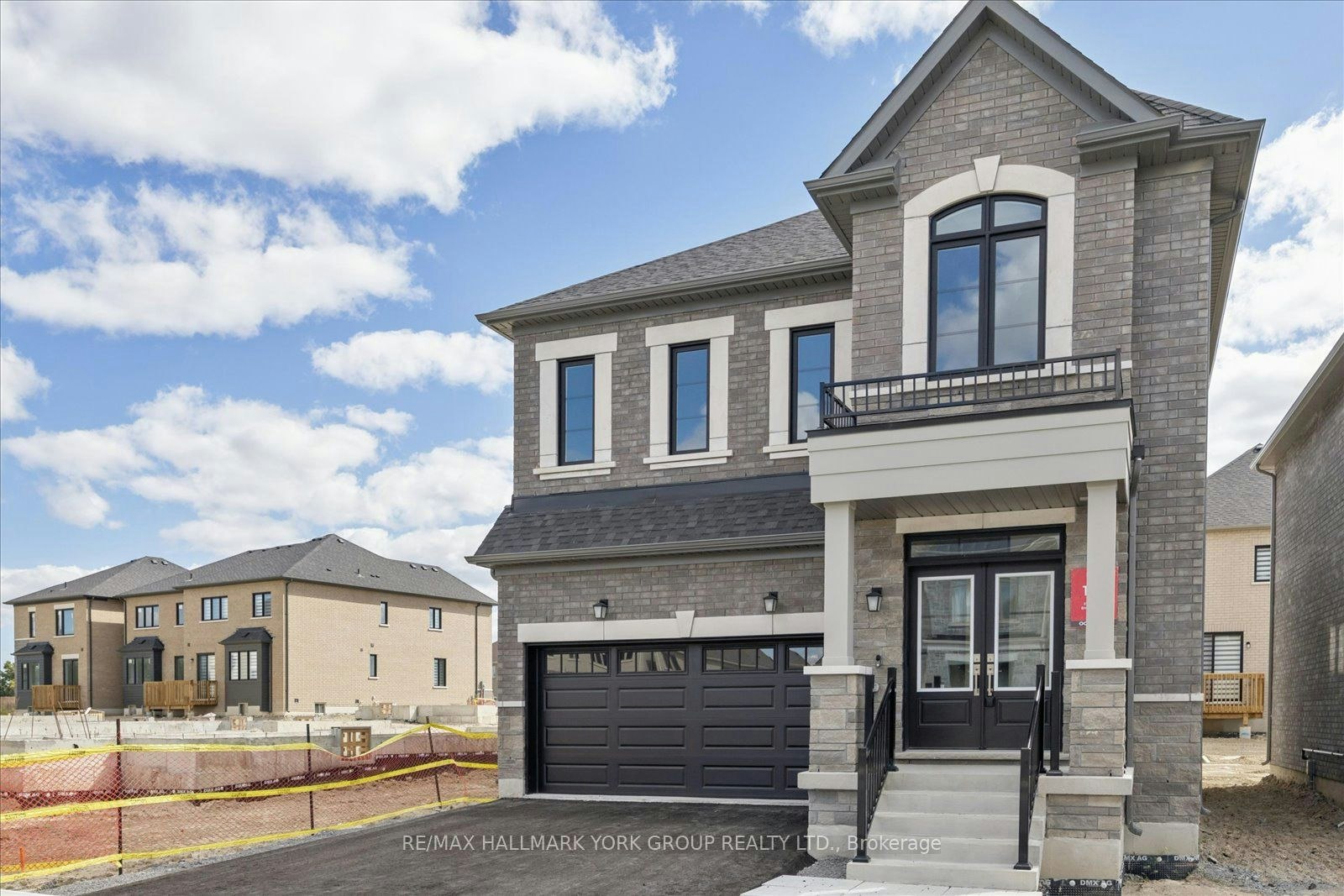 278 Walter English Drive, East Gwillimbury, ON, L9N 0Z4 - 2