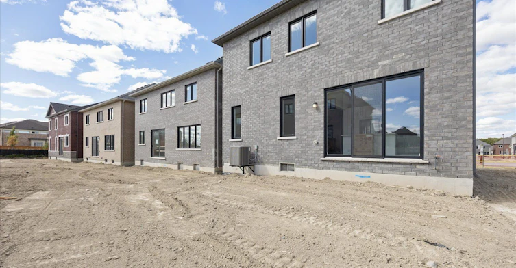278 Walter English Drive, East Gwillimbury, ON, L9N 0Z4 - 40