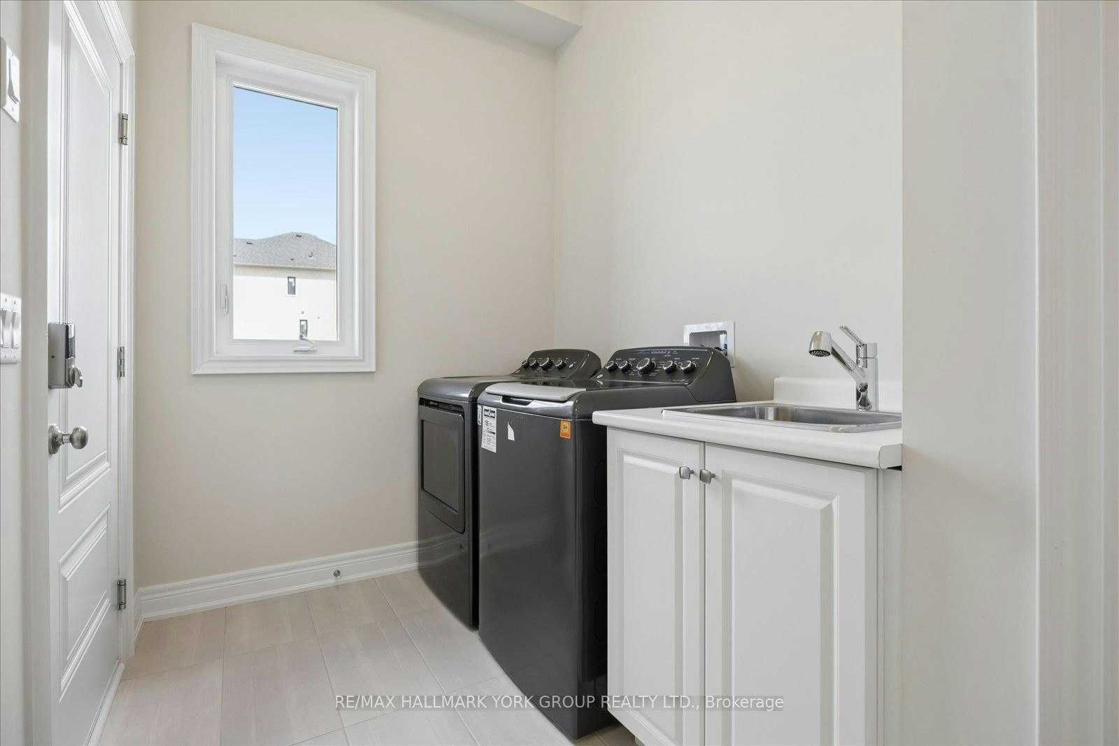 278 Walter English Drive, East Gwillimbury, ON, L9N 0Z4 - 19