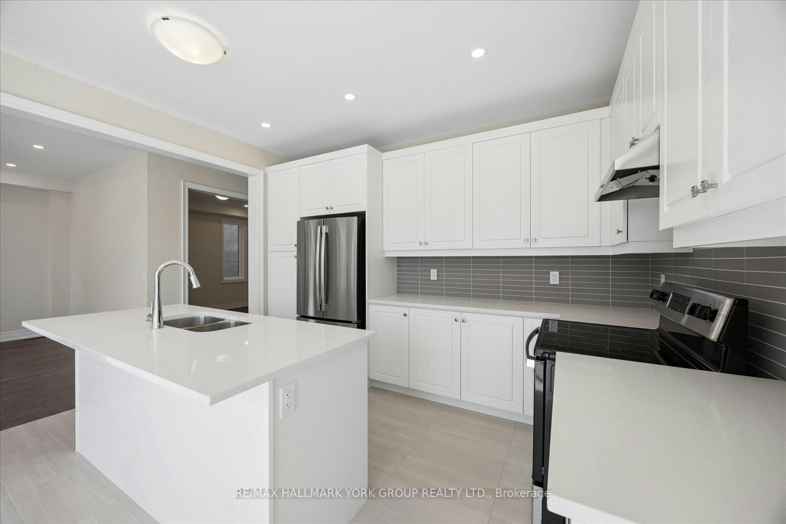 278 Walter English Drive, East Gwillimbury, ON, L9N 0Z4 - 15