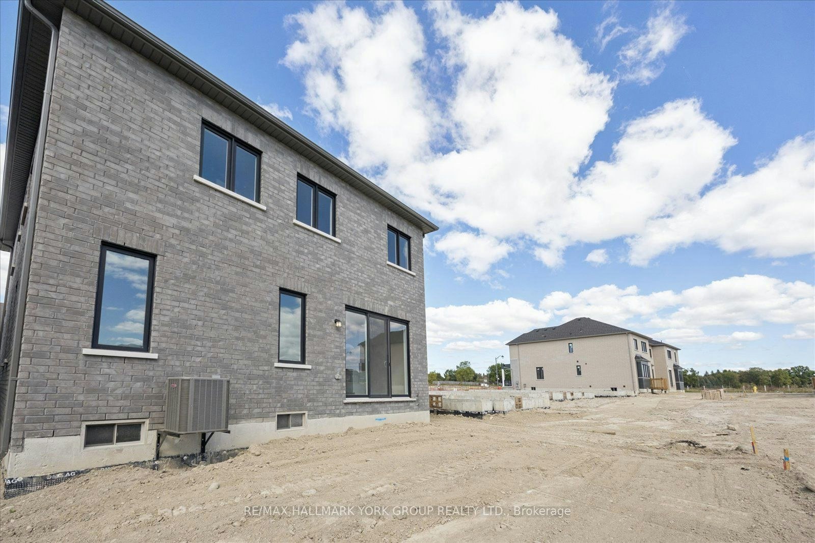 278 Walter English Drive, East Gwillimbury, ON, L9N 0Z4 - 38
