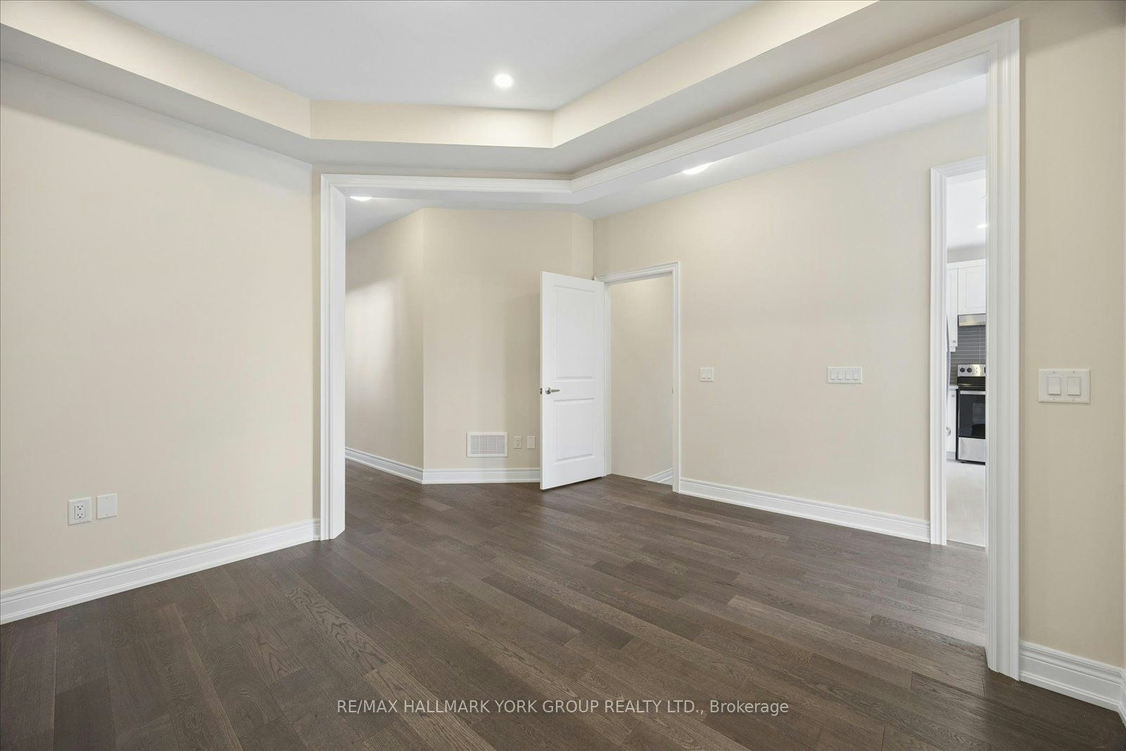 278 Walter English Drive, East Gwillimbury, ON, L9N 0Z4 - 8