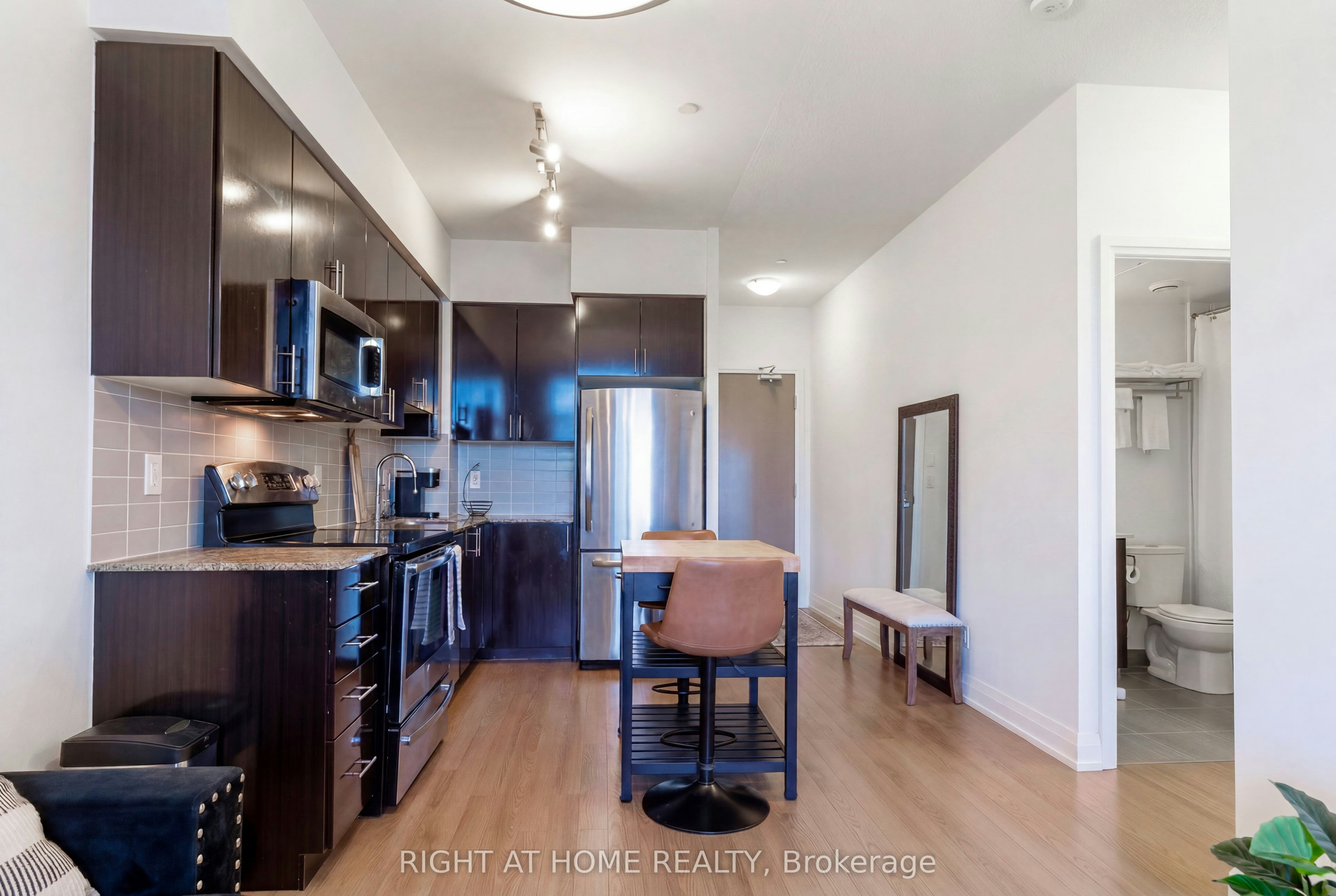 815-7167 Yonge Street, Vaughan, ON, L3T 0C9 - 3