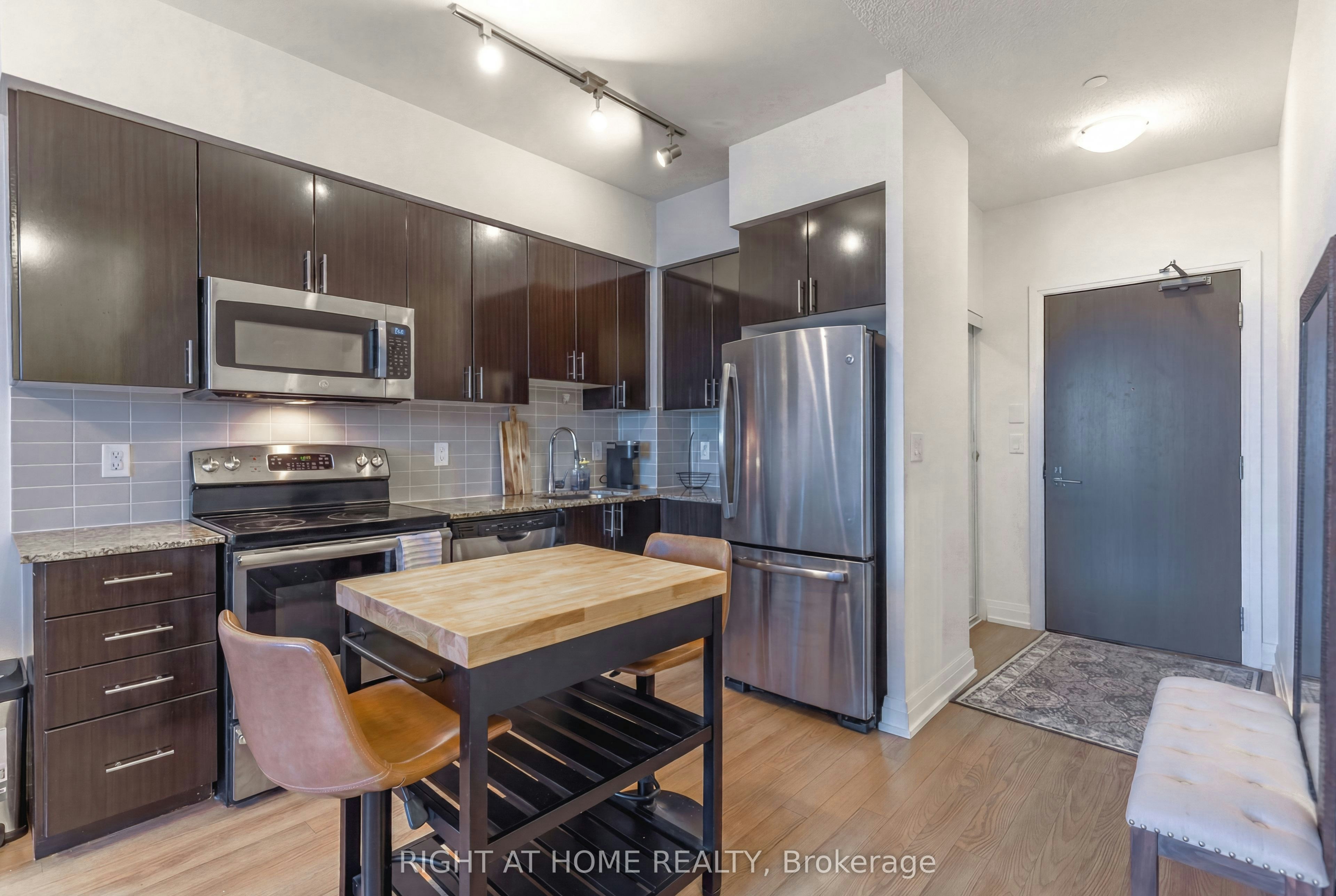 815-7167 Yonge Street, Vaughan, ON, L3T 0C9 - 4