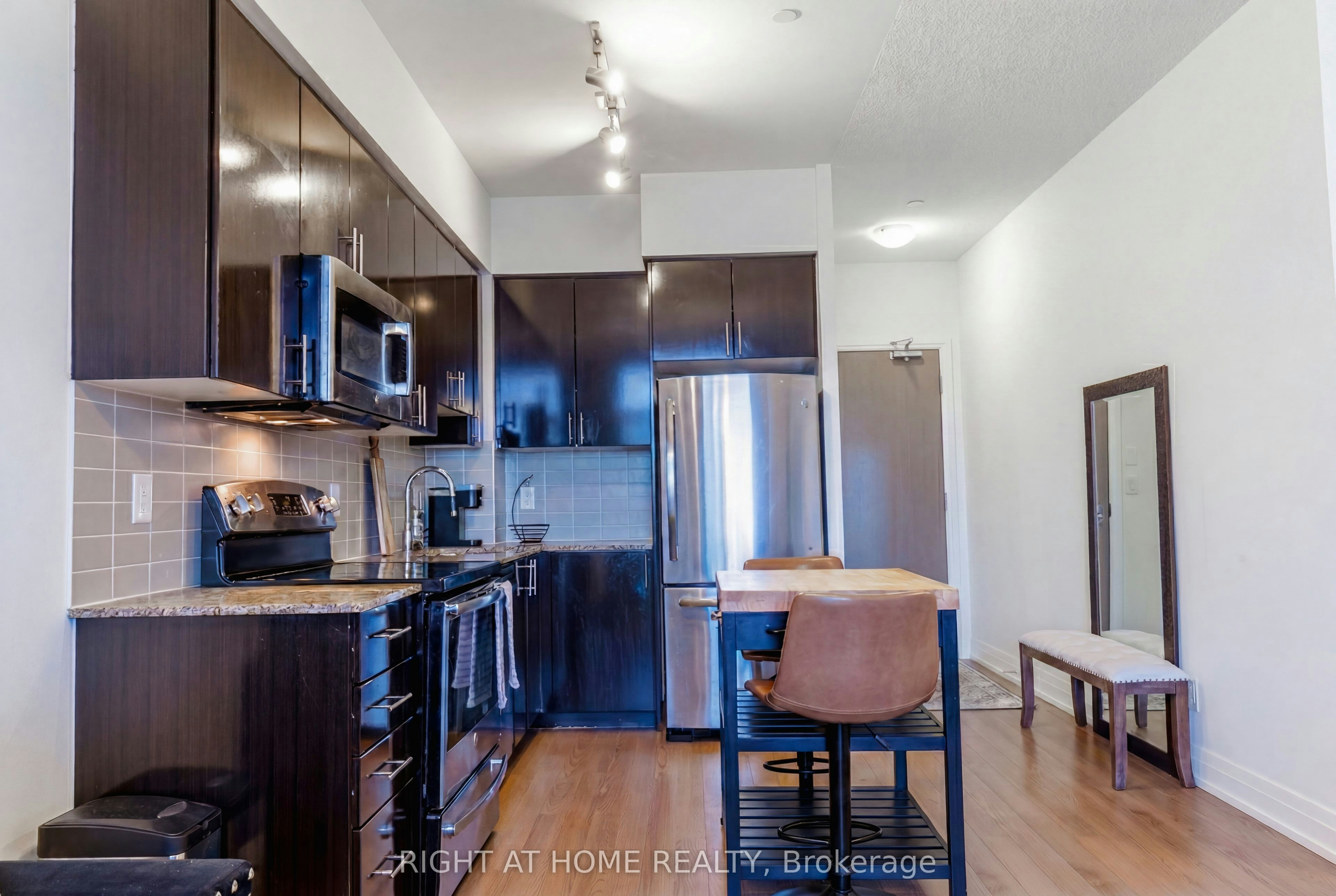 815-7167 Yonge Street, Vaughan, ON, L3T 0C9 - 6