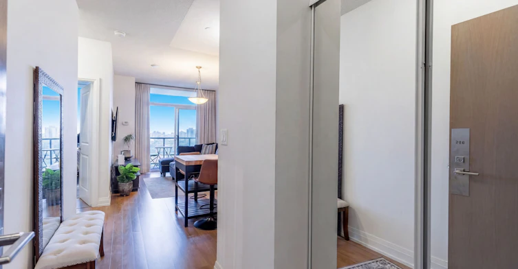 815-7167 Yonge Street, Vaughan, ON, L3T 0C9 - 2