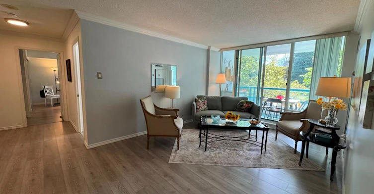 210-7250 Yonge Street, Vaughan, ON, L4J 7X1 - 8